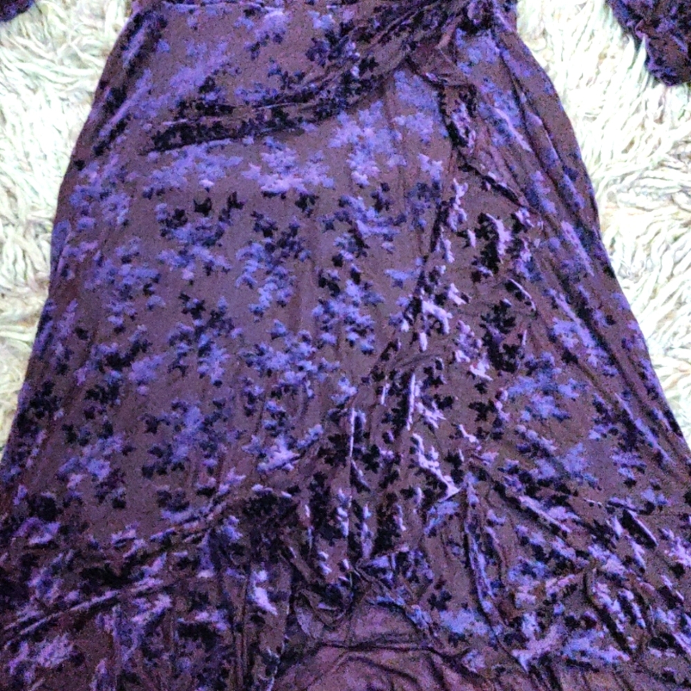 Women dress, purple velvet , size 14